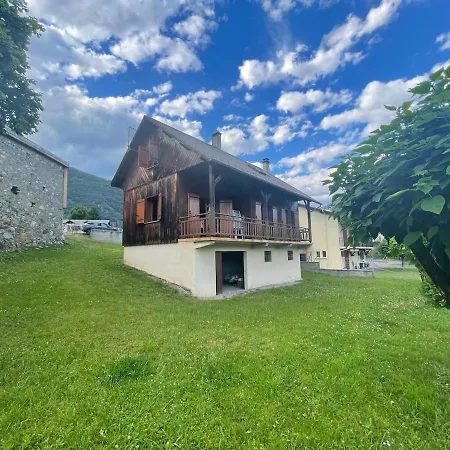 Au Coeur Des Pyrenees *
